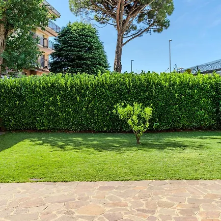 Giulia By Interhome شقة